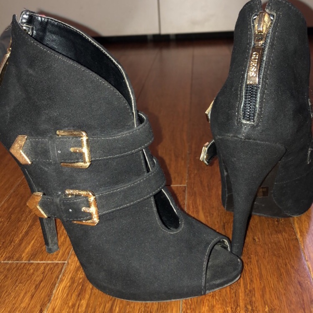 Open toe black with gold Guess boots